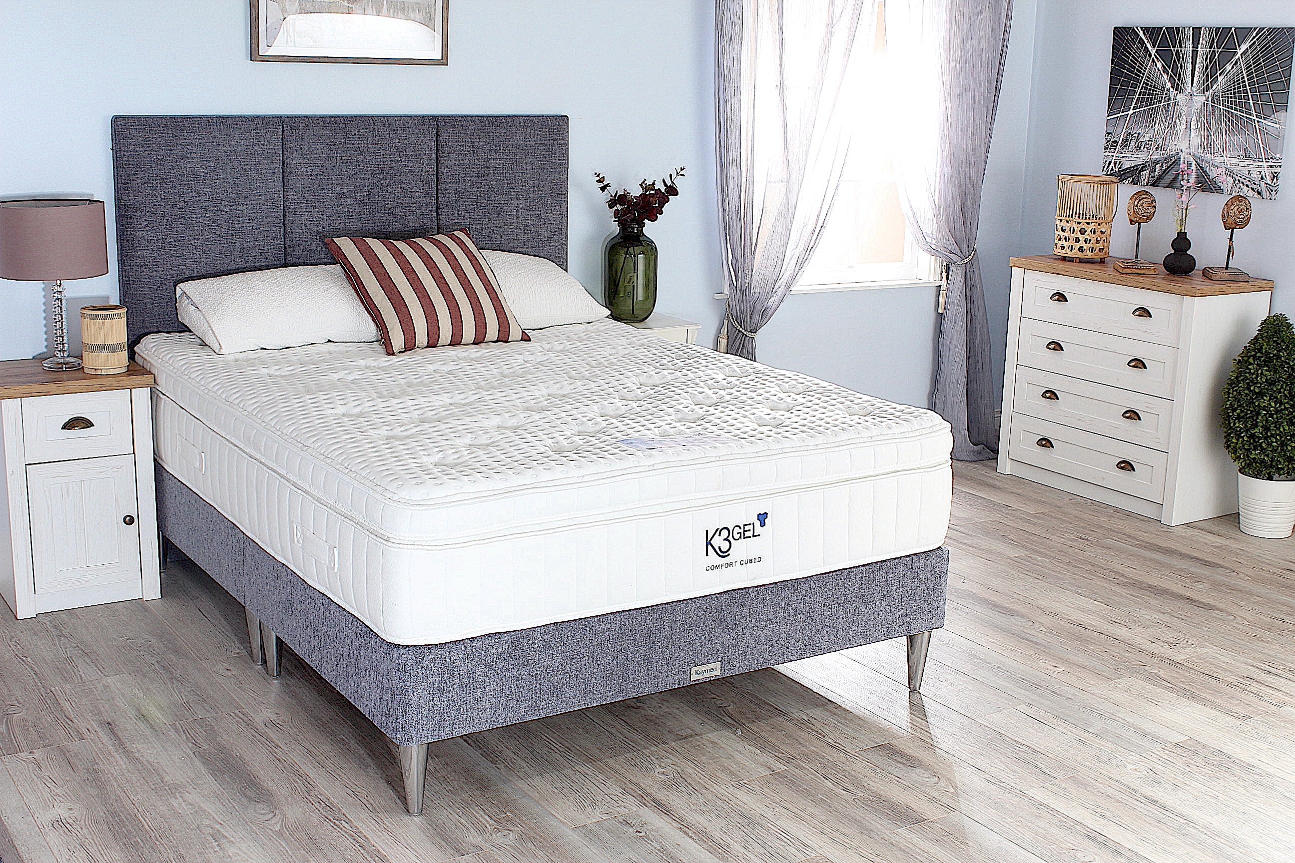 King Koil K3 Gel Nirvana 2200 5ft King Mattress