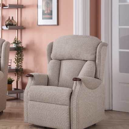Cambridge Standard Cloud Zero Triple Motor Riser Recliner