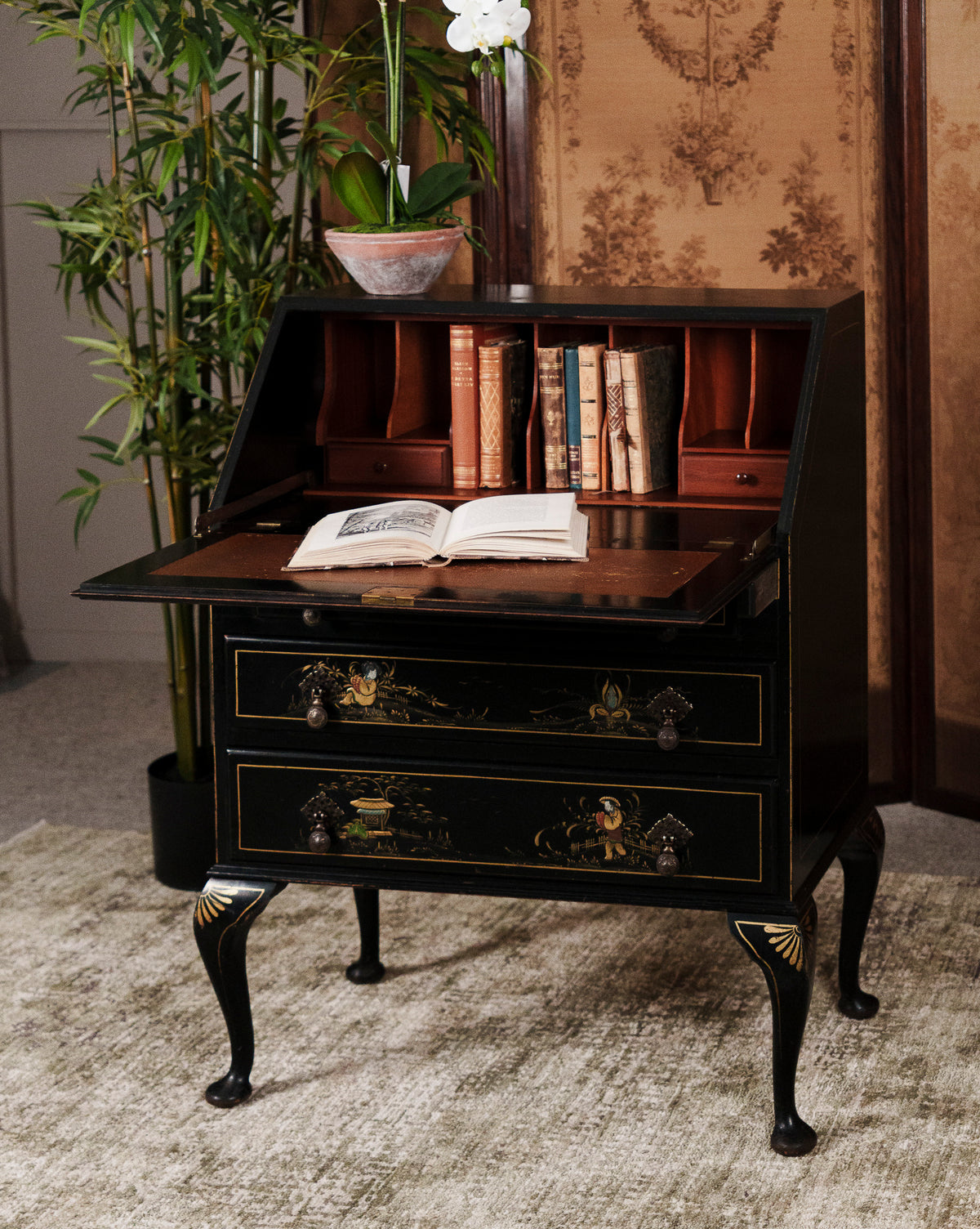 Chinoiserie Ebonized Writing Burequ