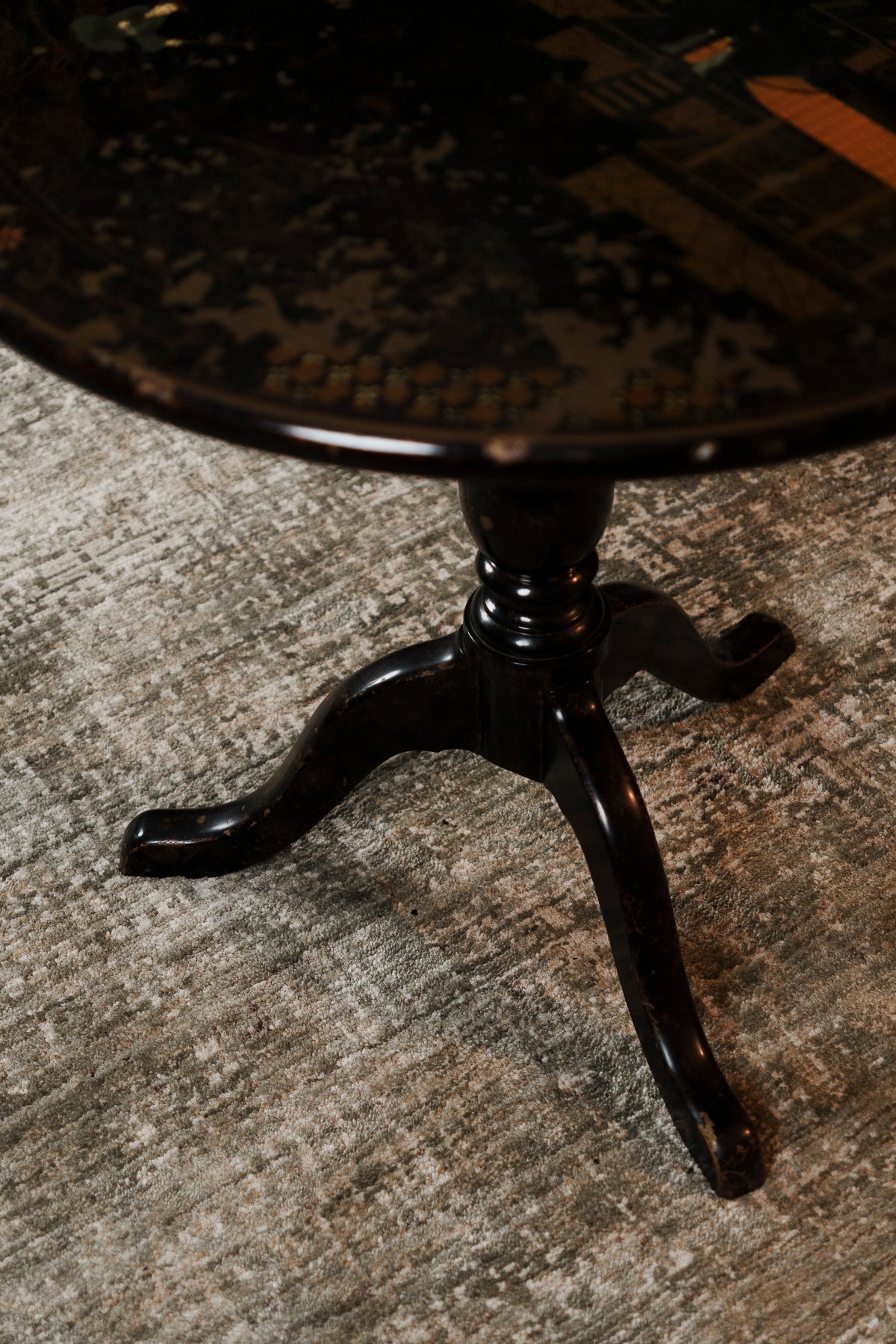 Chinoiserie Round Top up Occasional Table