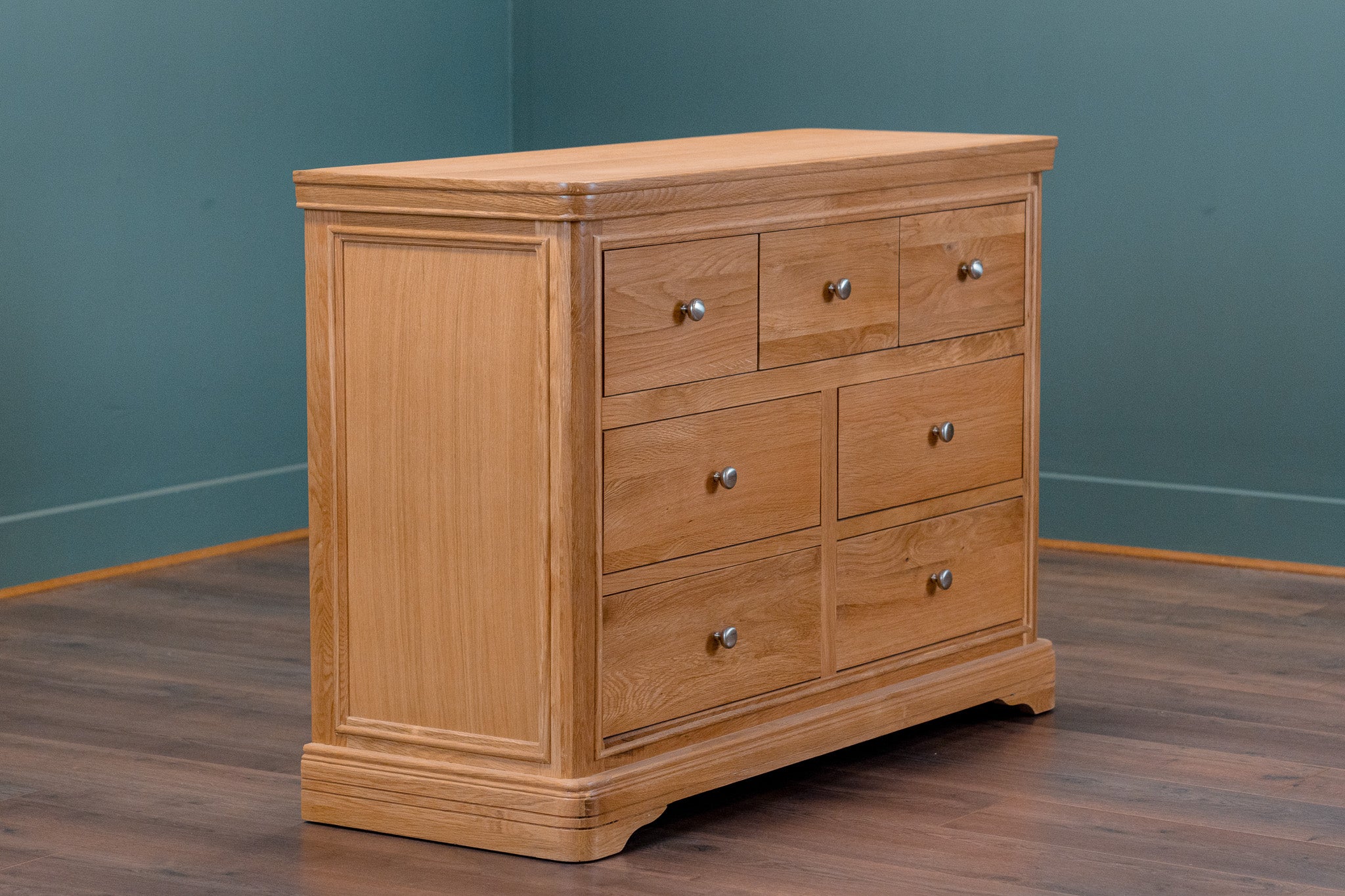 Victoria 7 Drawer Chest