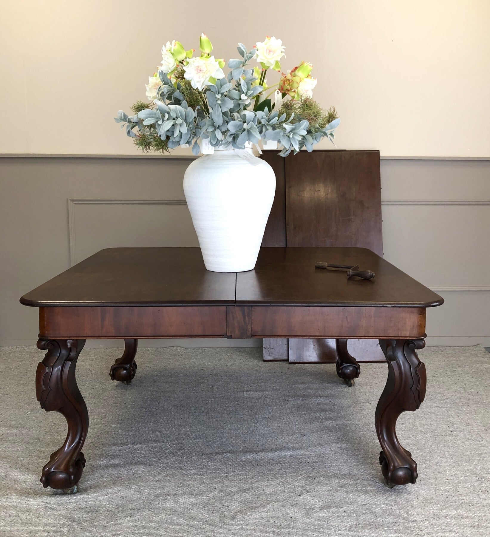 Mid 19th-century mahogany telescopic table