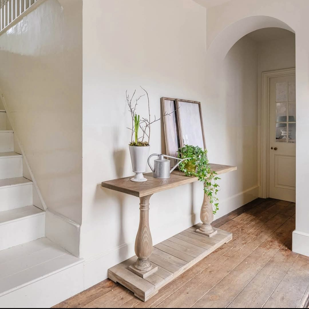 Lille Console Table