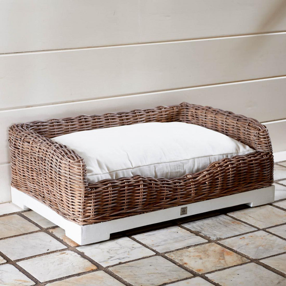 Rustic Rattan Classic Dog Basket L