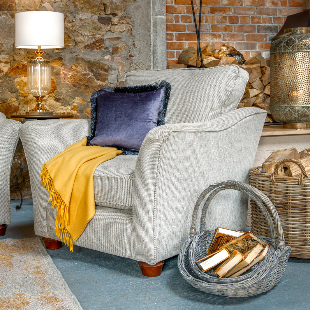 Cassandra Armchair