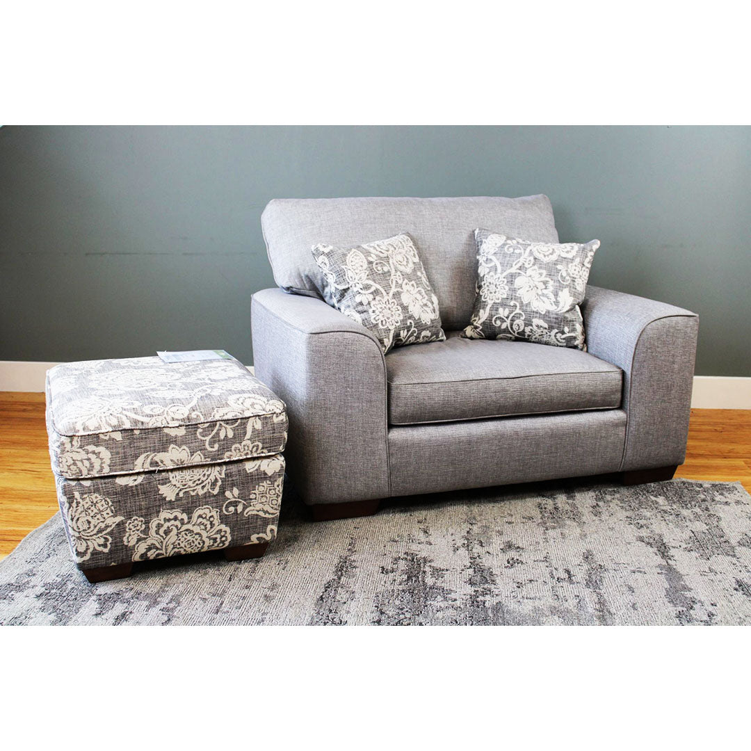 Daxton Love Seat