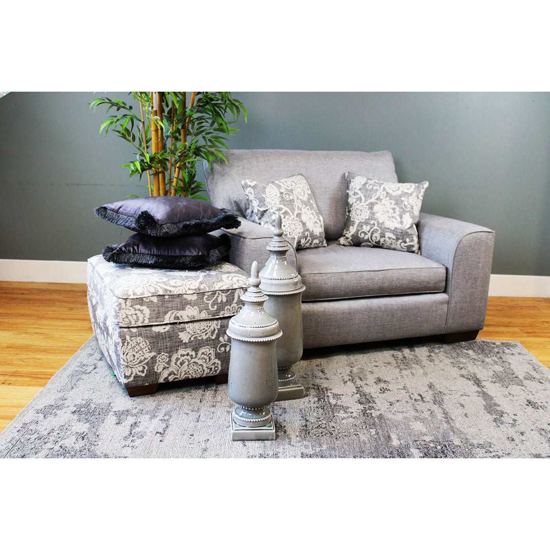 Daxton Love Seat