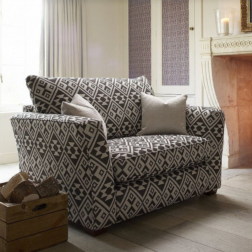 Monaco Love Seat