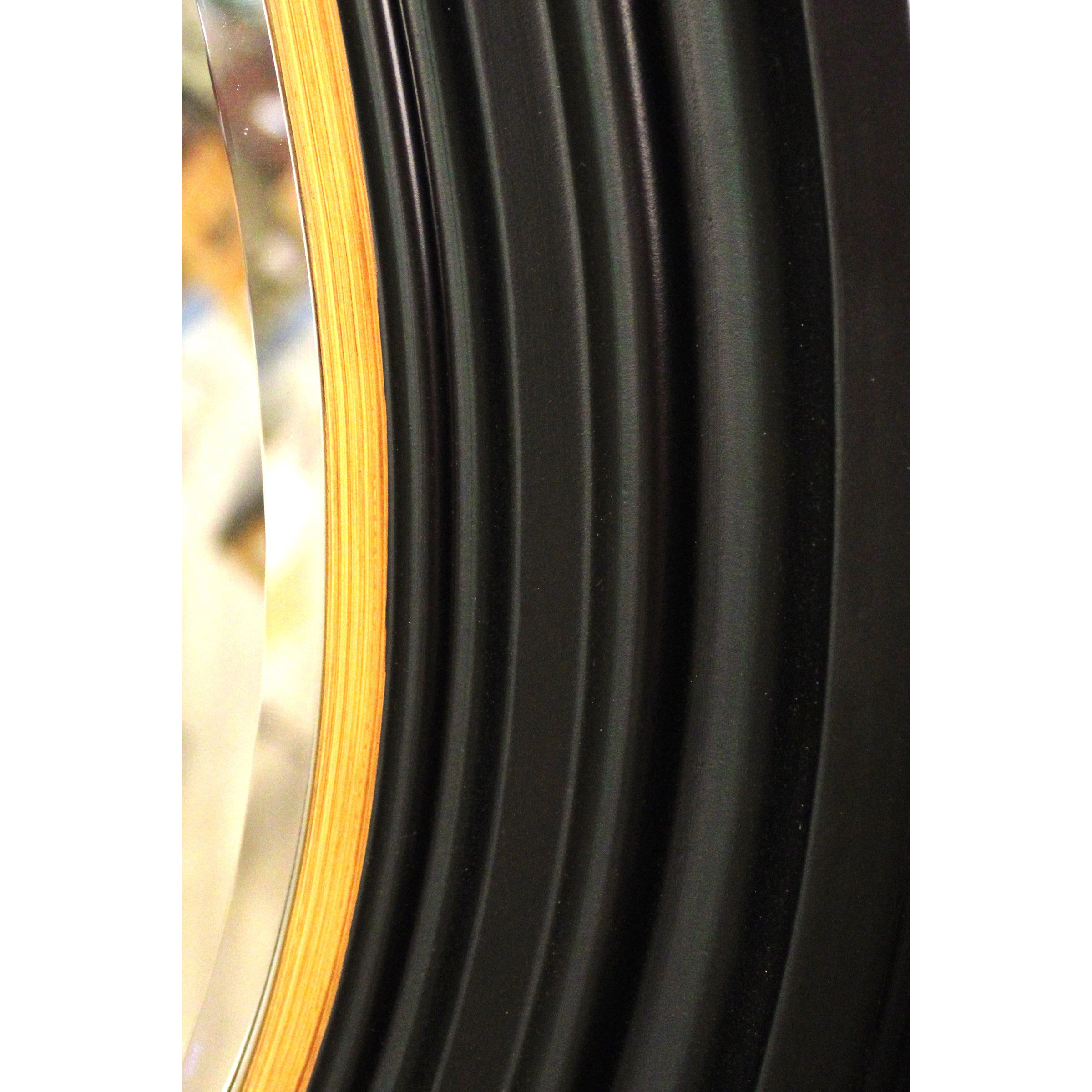 Elegant Noir Oval Mirror