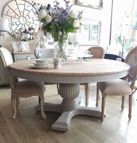 Sara Hardwick/Rustic Brown Round Dining Table 160cm