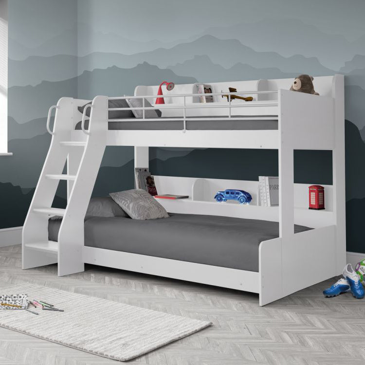 Domino White Triple Sleeper
