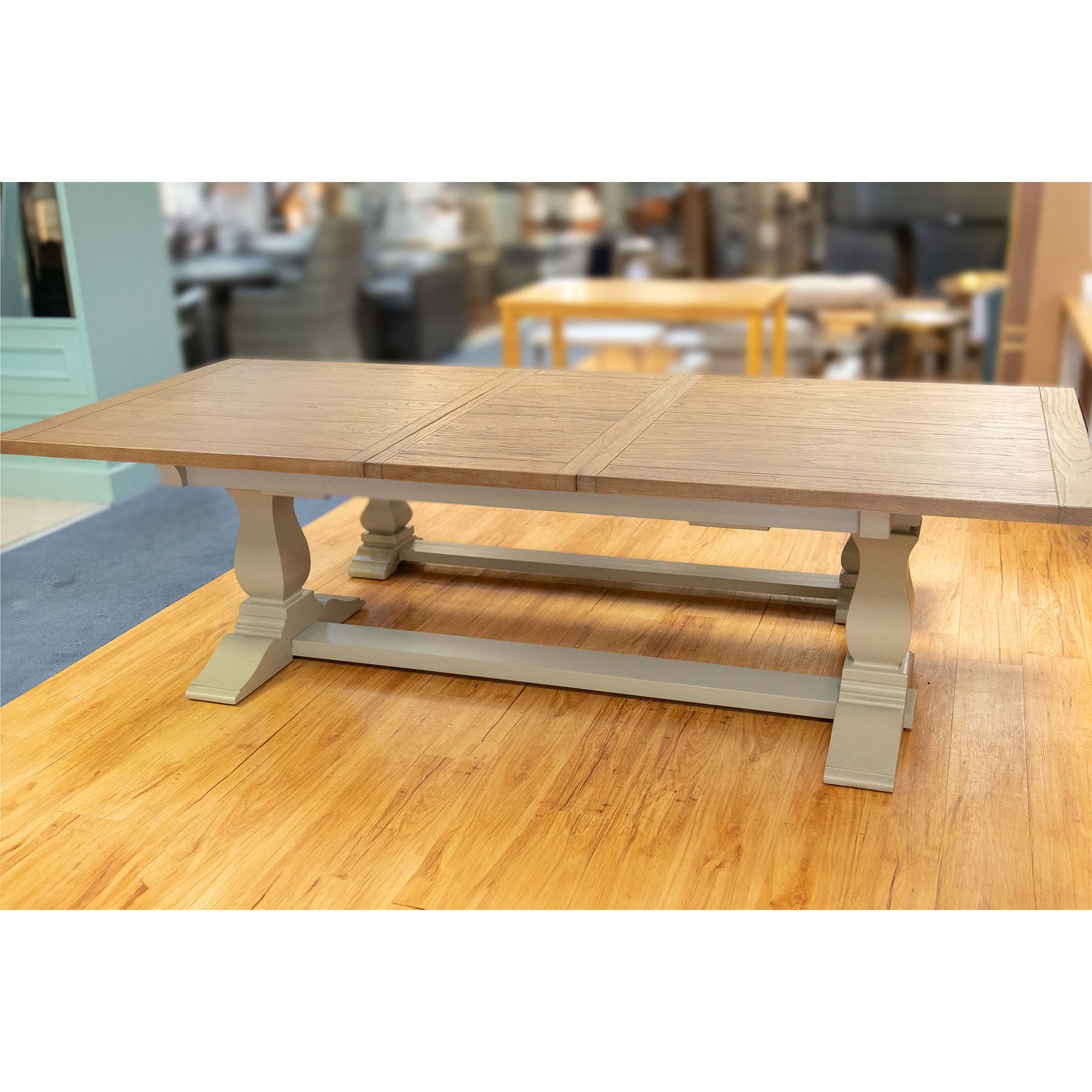 Sara 2 Ext Table – Hardwick/Rustic Brown - Display Model