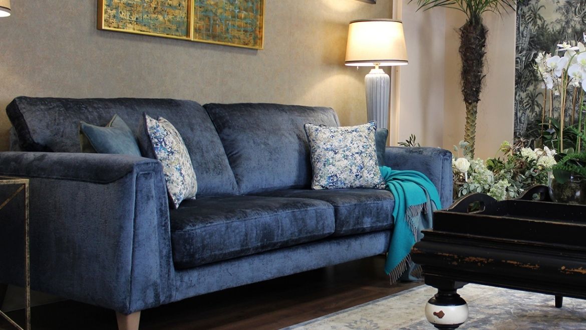 Browse our huge selection of quality sofas, sofa beds, couches, armchairs, recliners and corner sofas