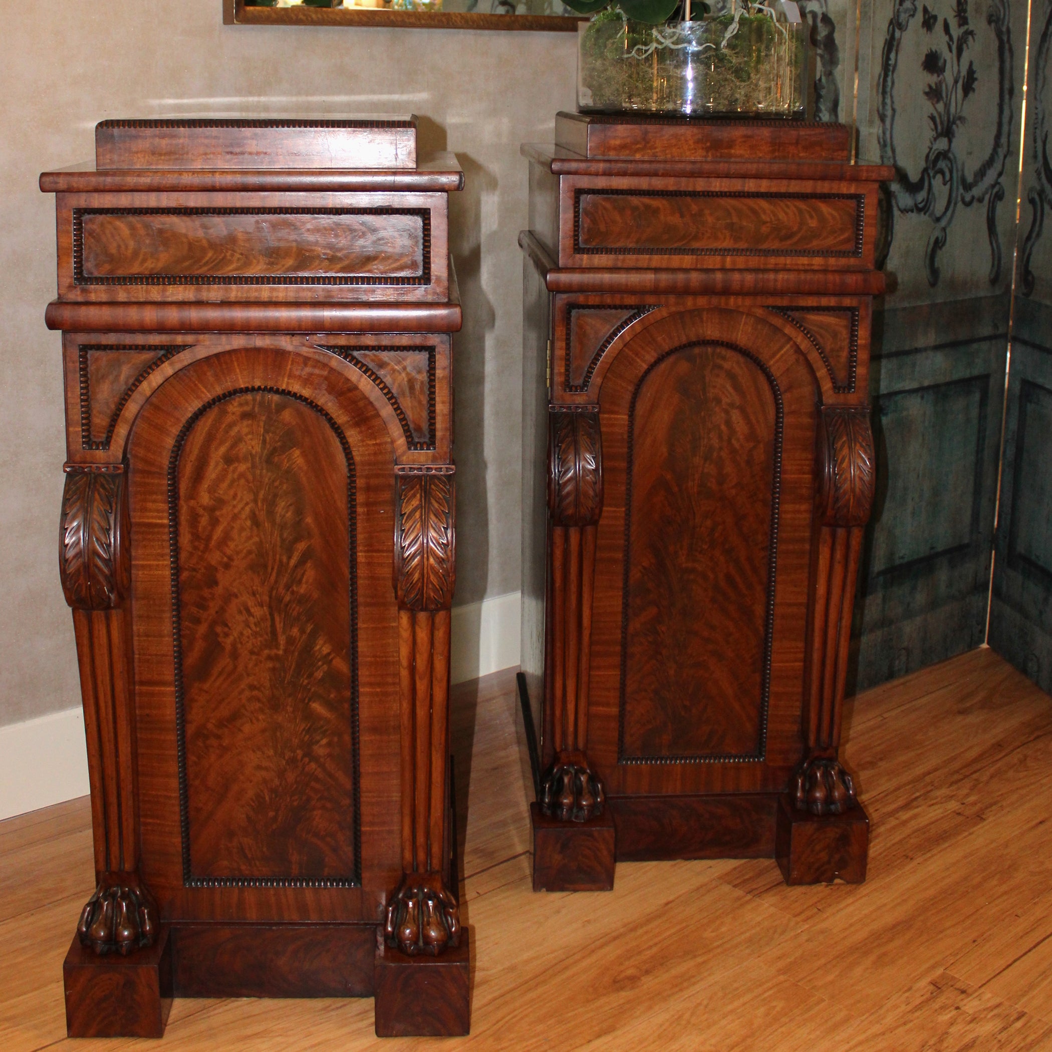 Pair of Regency Mahogany pedestals