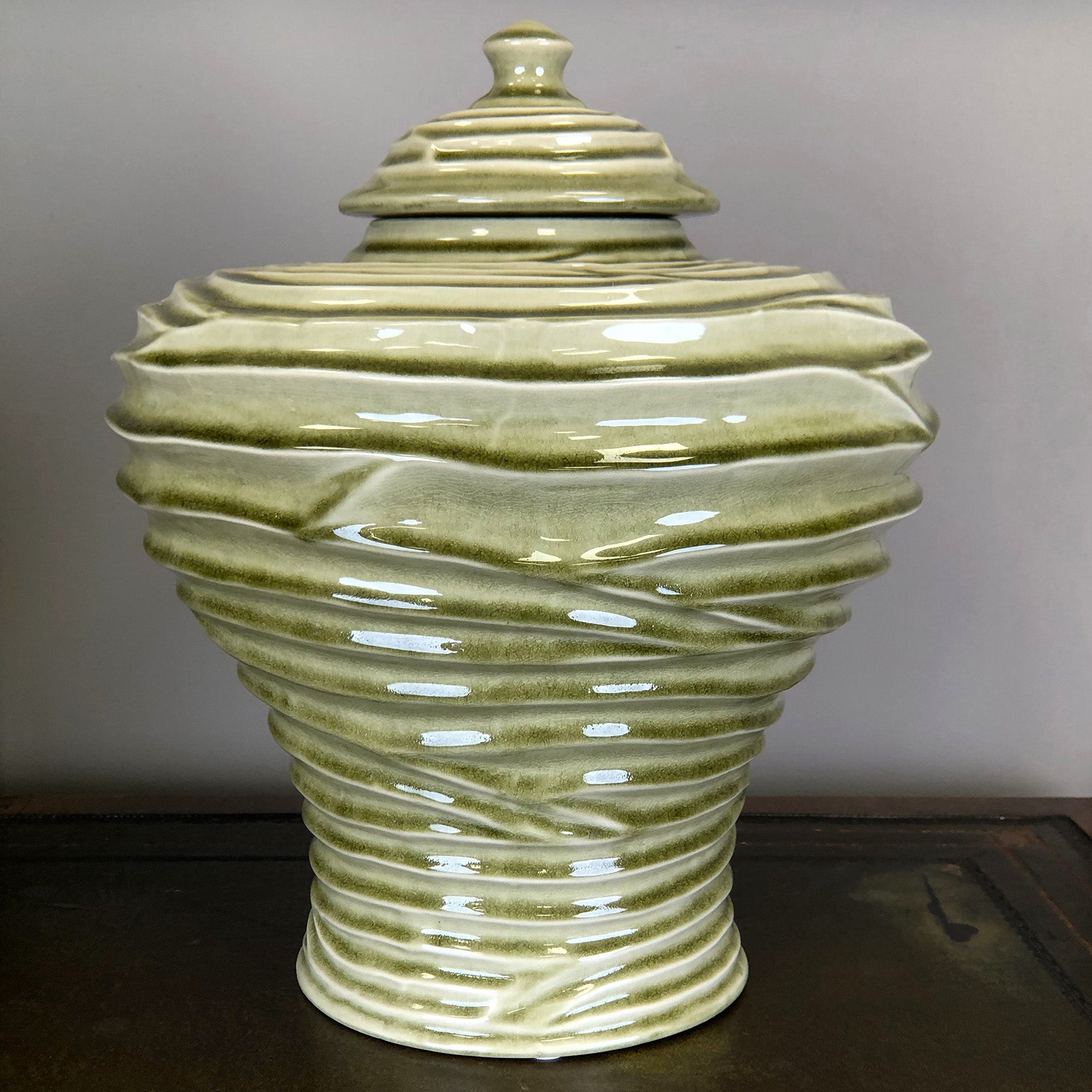 Tranquil Leaves Large Rippled Vase with Lid